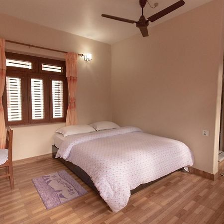 New Tourist Guest House Pokhara Bagian luar foto